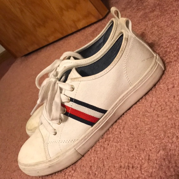 tommy hilfiger white sneakers for women