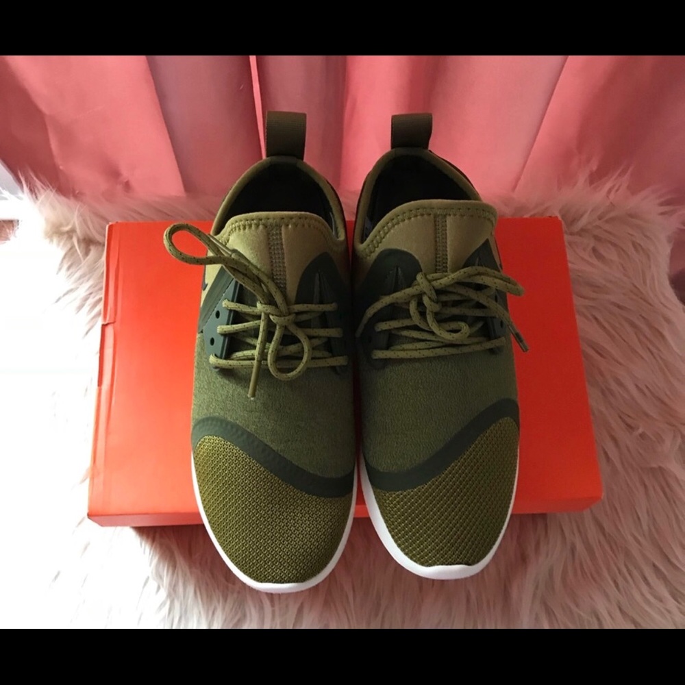 Nike lunarcharge