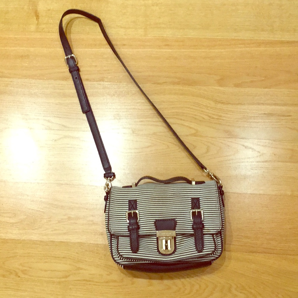 Kate Spade crossbody in good clean condition