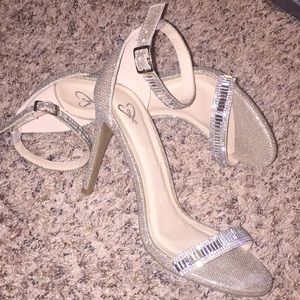 Cute heels!