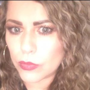 Meet your Posher, Alma