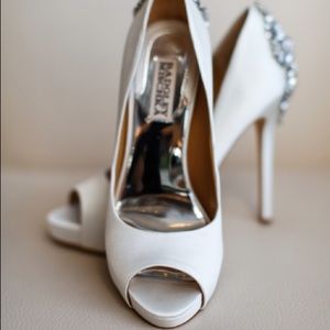 ‘Kiara’ Badgley Mischka Crystal Back Pumps