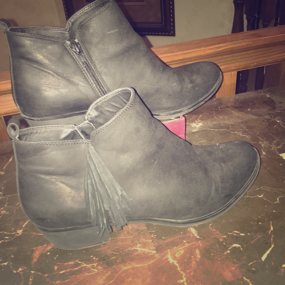 Black boots