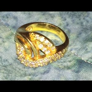 18k gold ring
