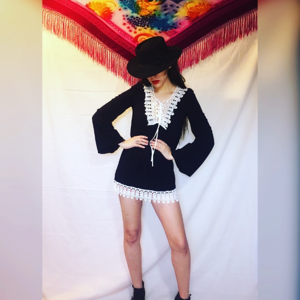 Forever 21 belle sleeved dress ⭐️