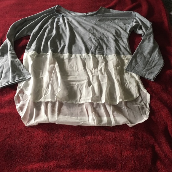 Women’s Fashion Scoop Neck Long Sleeve Blouse - Picture 2 of 5