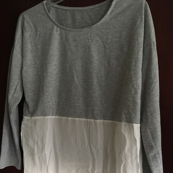 Women’s Fashion Scoop Neck Long Sleeve Blouse - Picture 4 of 5