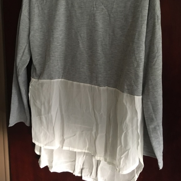 Women’s Fashion Scoop Neck Long Sleeve Blouse - Picture 5 of 5