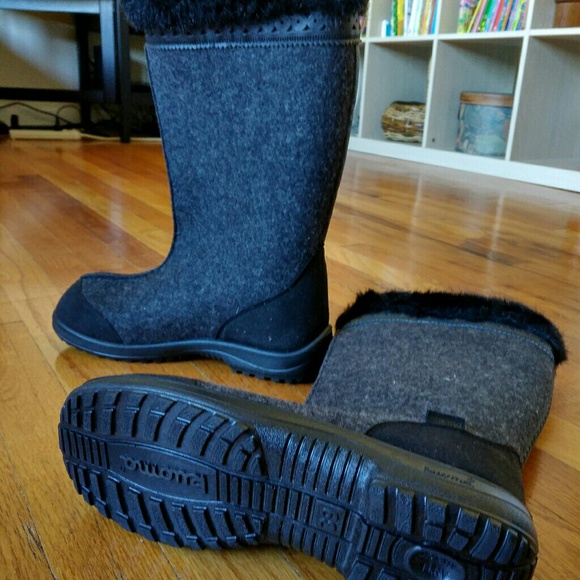 Woman's Finland Kuoma Felt Boots - Picture 2 of 3