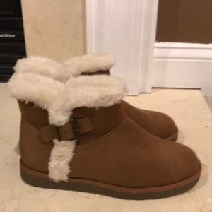 NIB SO women’s fuzzy ankle boots size 8