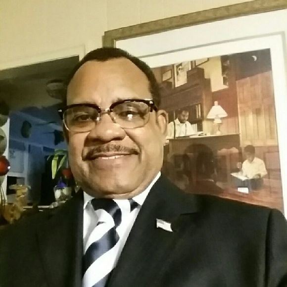 Meet your Posher, Dewitt - Picture 1 of 1