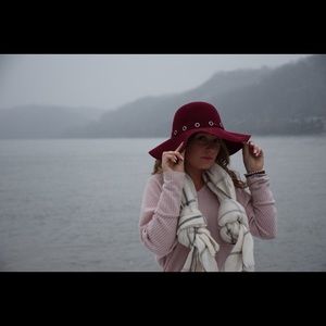 Meet your Posher, Madeline