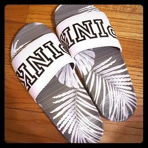 PINK SLIDES/FLIP FLOP NWOT