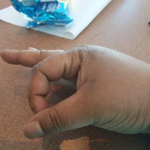 Meet your Posher, Sarina