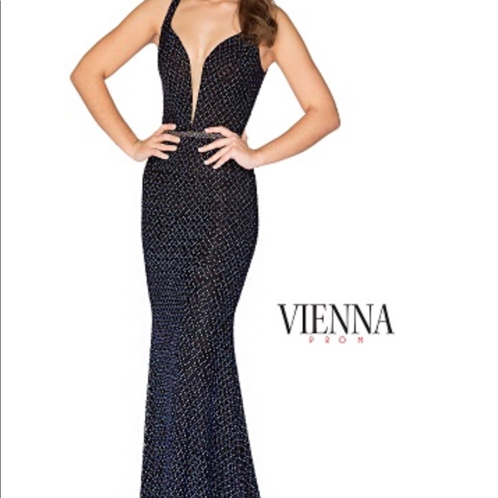 Dresses Vienna Prom