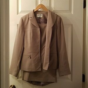 Women's business jacket and skirt