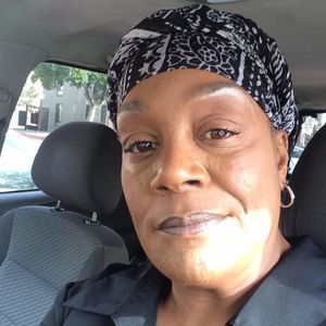 Meet your Posher, Sharon