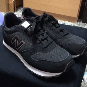 New Balance women’s sneakers