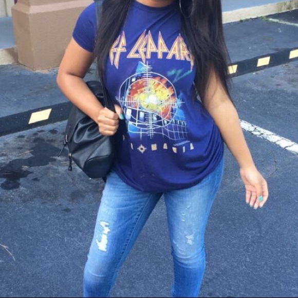 Tops - Def Leppard T-Shirt