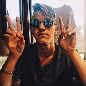 Meet your Posher, Chris