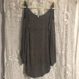 Cold shoulder top
