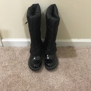 Cougar winter boots......