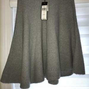 BCBG grey skirt