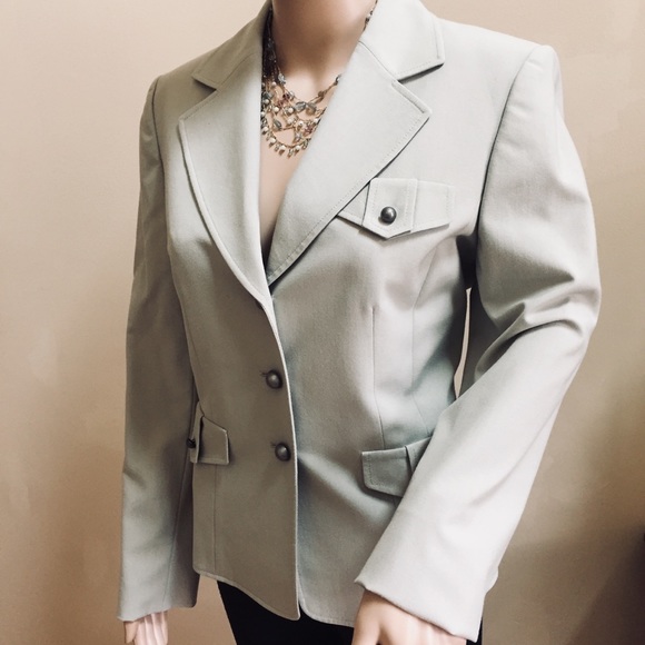 Tahari Jackets & Blazers - Tahari Arthur Levine Blazer