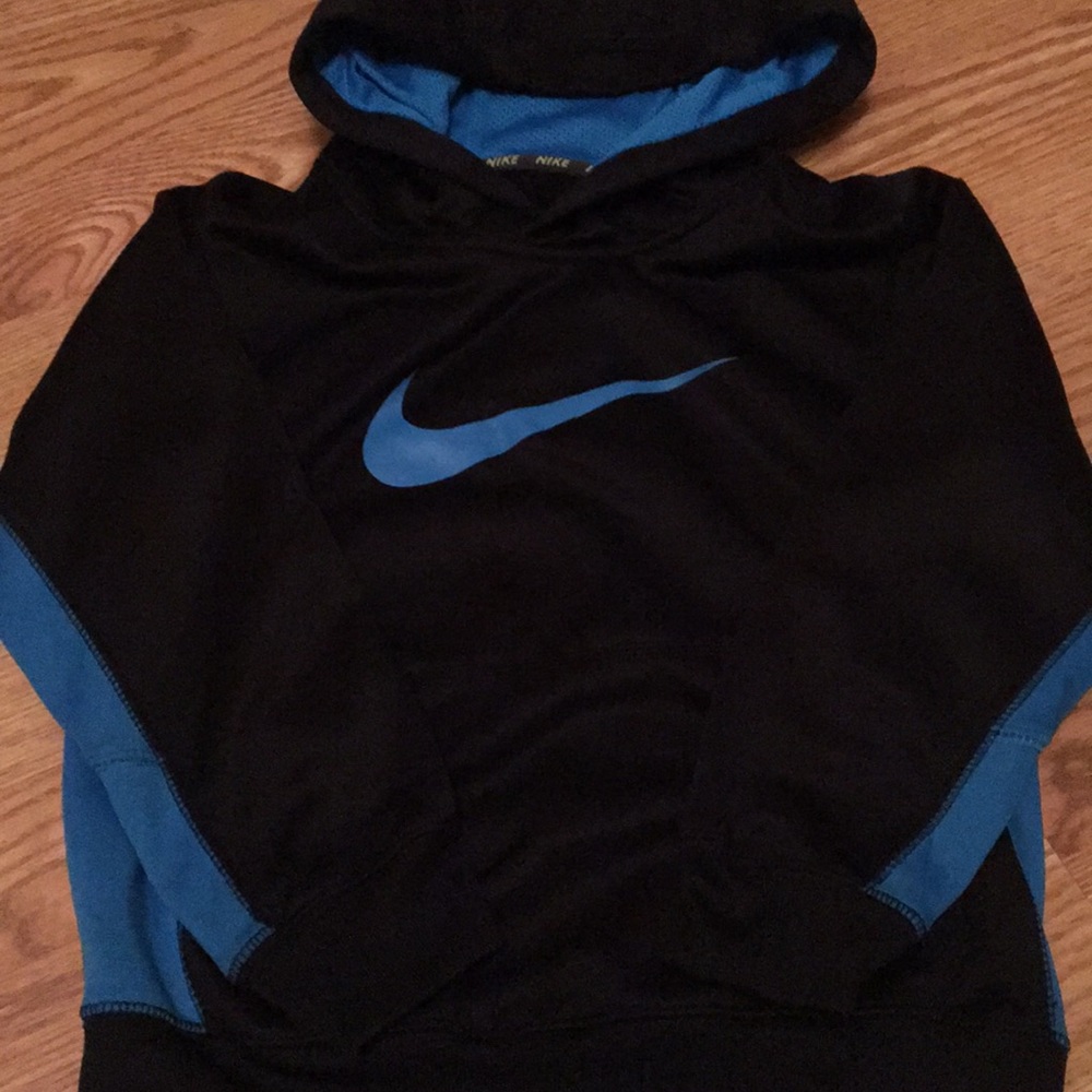 Boys Nike blue/black hoodie size 6