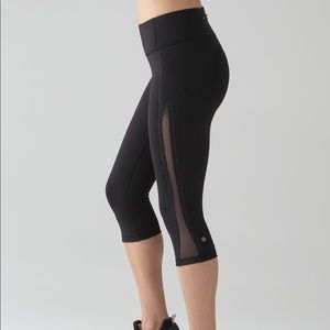 Lululemon smooth stride crop
