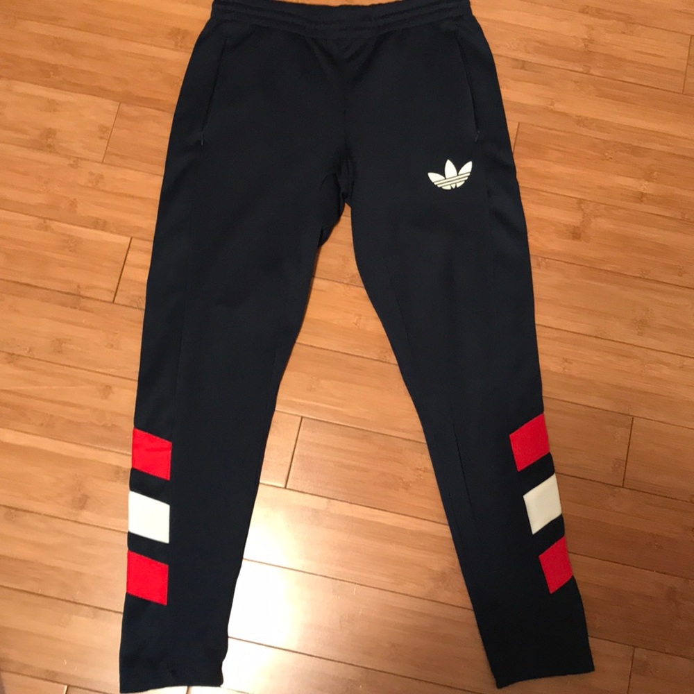 Adidas sweatpants