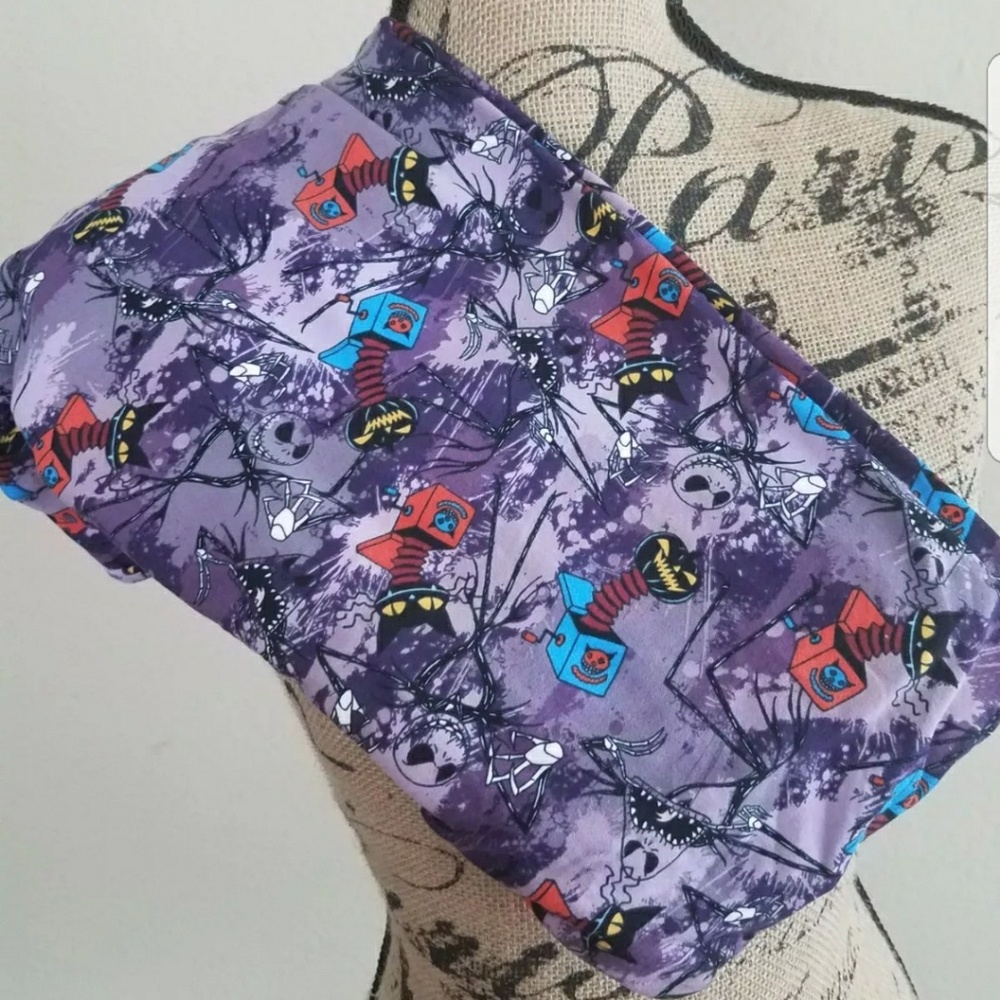 Lularoe nightmare before Christmas leggings TC