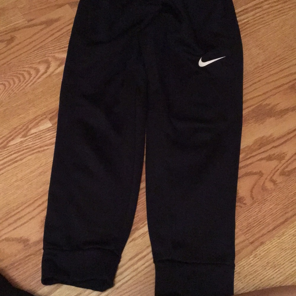 Boys Black Nike Athletic Pants size 7