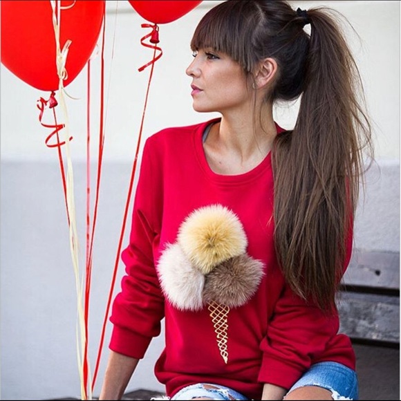 Tops - B2G1♦️Fluffy balls ice cream pullover red