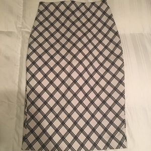 Express women’s pencil skirt - NWT!!! Size 2