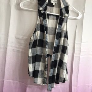 AE buffalo plaid button up