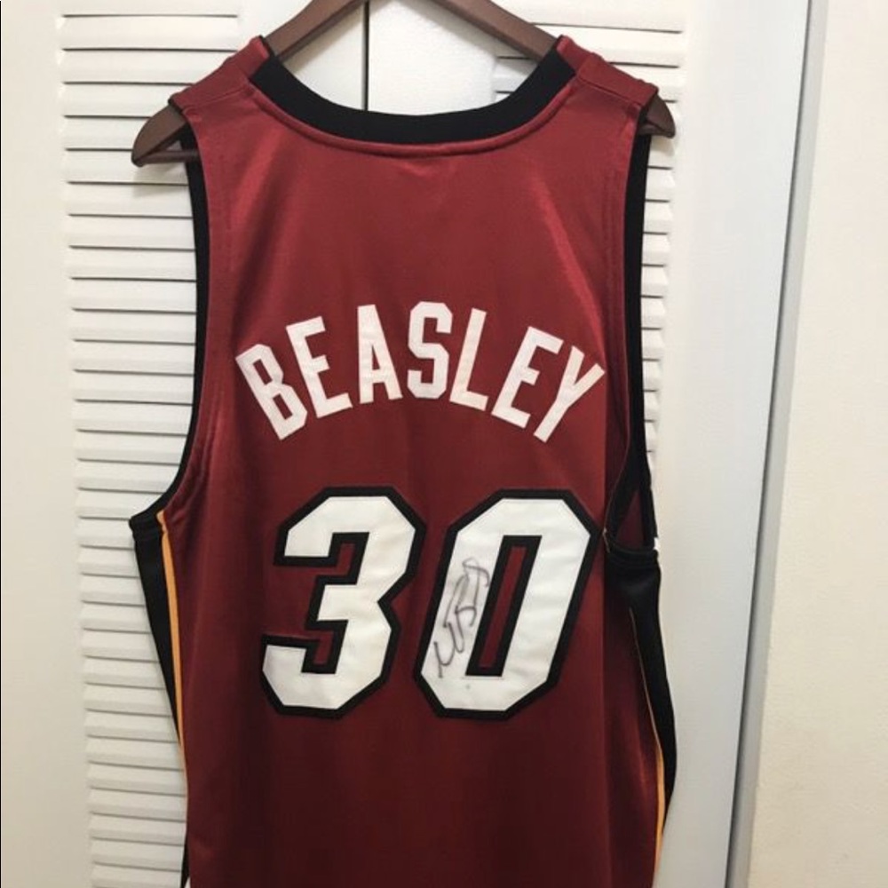 Micheal Beasley Autographed Miami Heat Jersey!