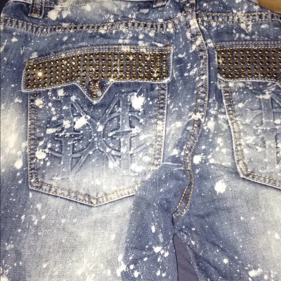 Blue jean bleached shorts - Picture 1 of 5