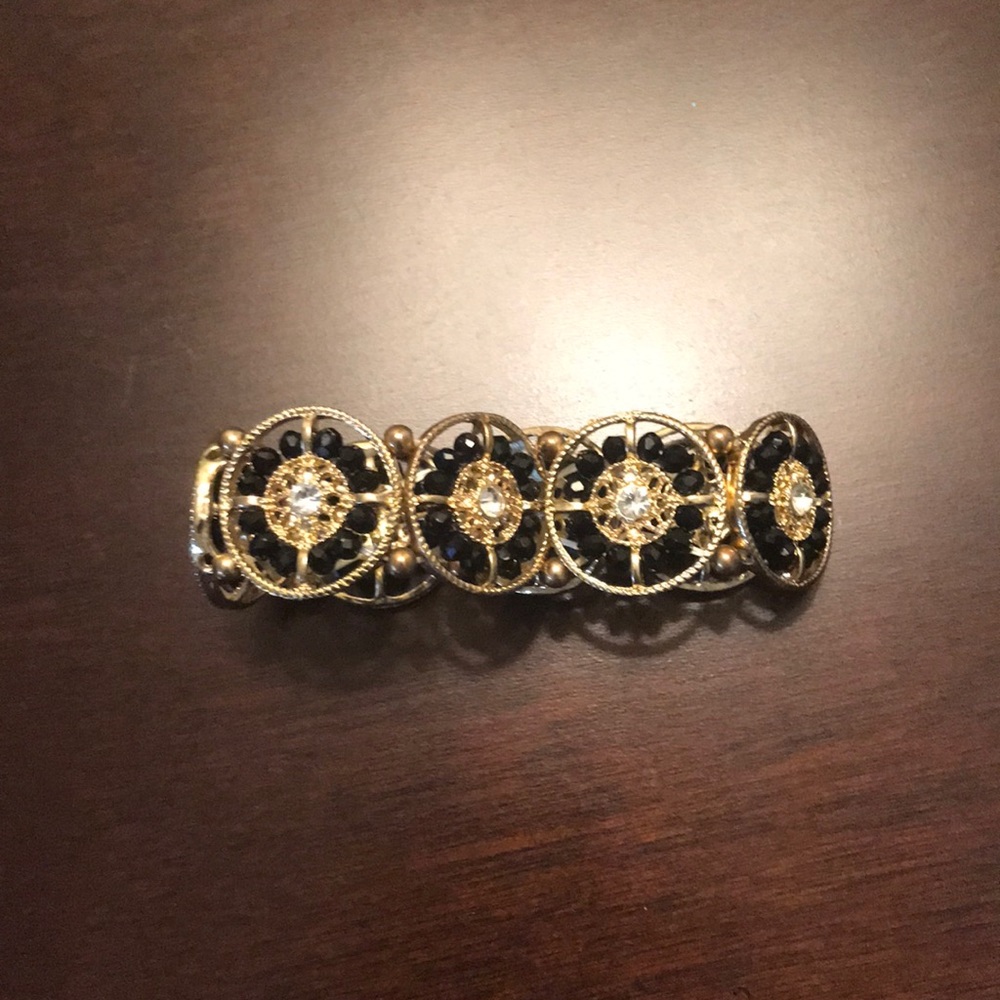 Gold filled bracelet with beautiful stones