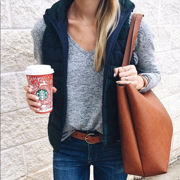 J. Crew Jackets & Blazers - J. Crew RETAIL navy puffer vest