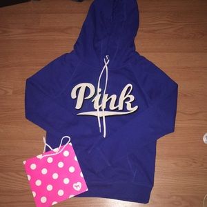 Pull over hoodie
