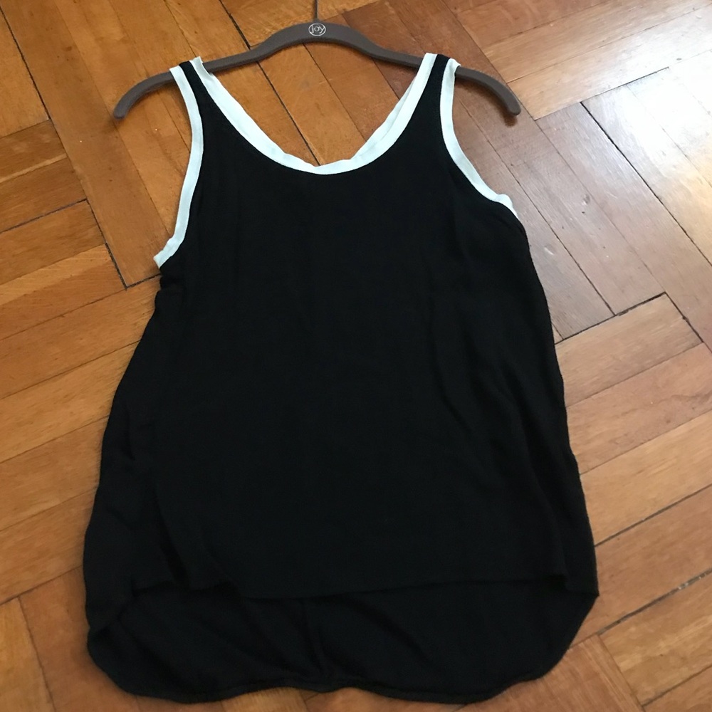 Sandro tank