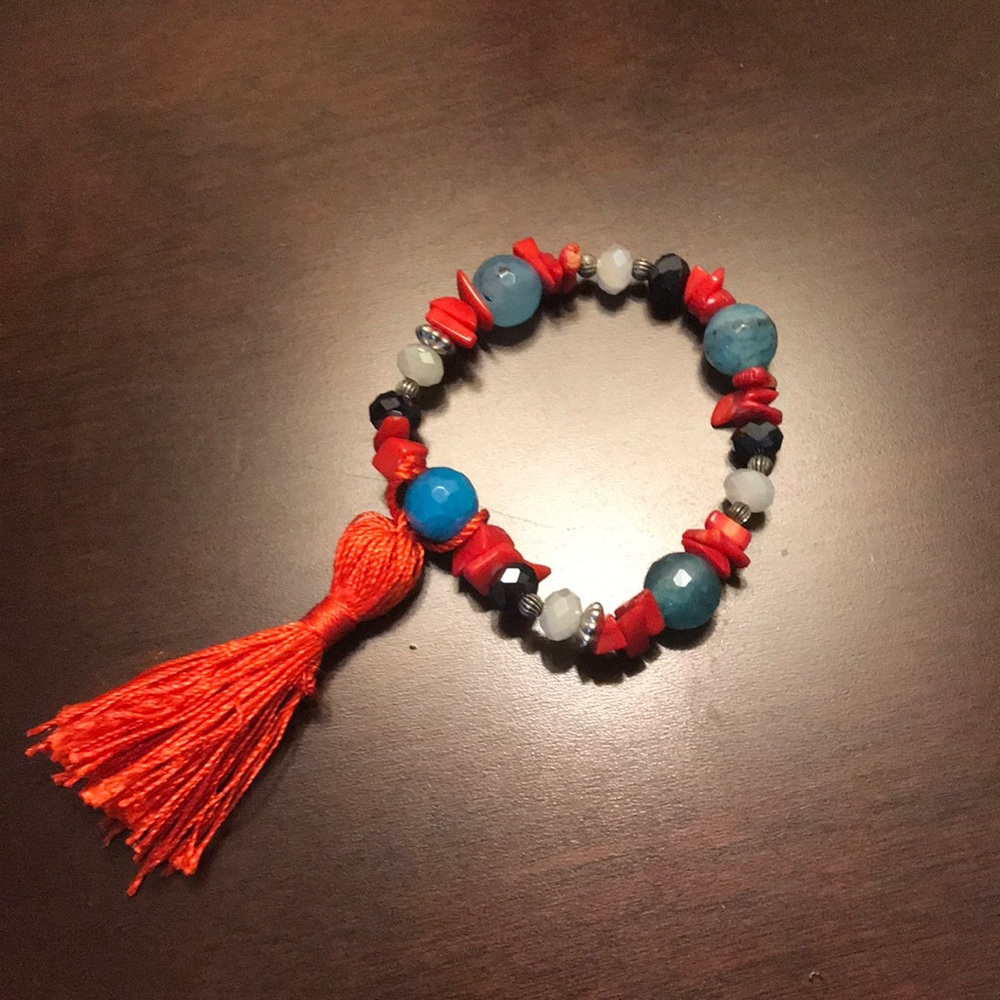 Beautiful artesan bracalet Red, Blue and White
