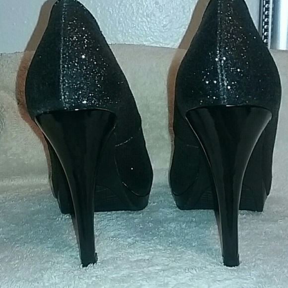 (NEW) Rampage Shoes - Picture 3 of 8