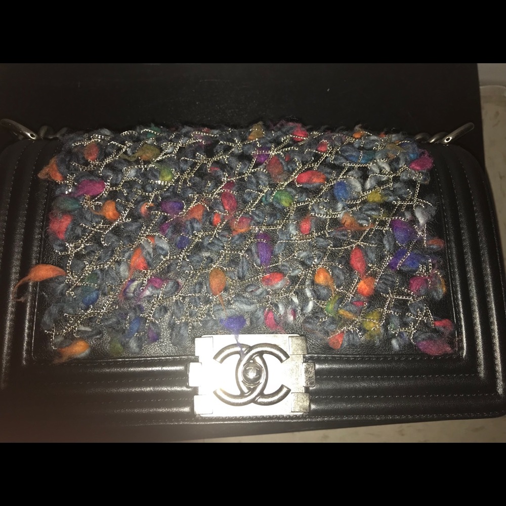 Authentic Chanel Boy Tweed Bag - Picture 2 of 8