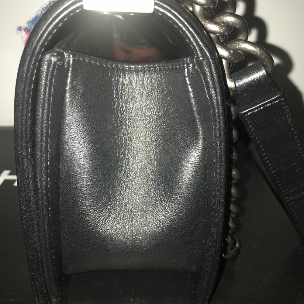 Authentic Chanel Boy Tweed Bag - Picture 5 of 8