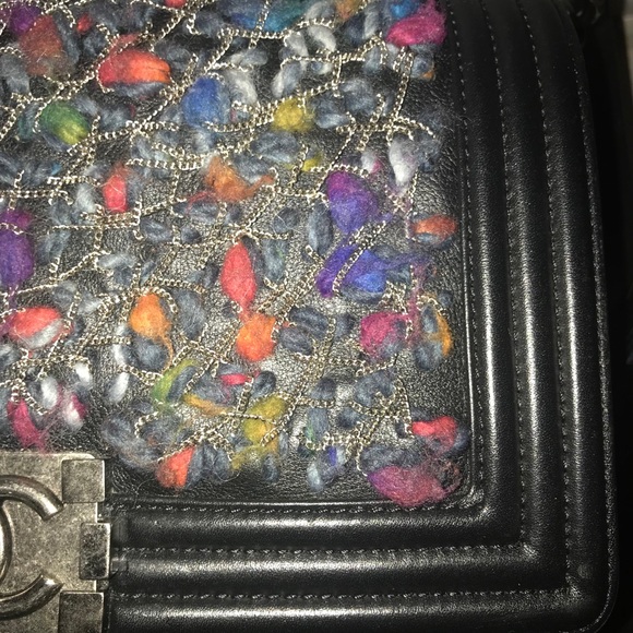 Authentic Chanel Boy Tweed Bag - Picture 4 of 8