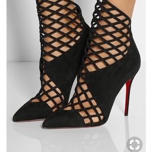 MOVING MUST SELL Christian Louboutin heels