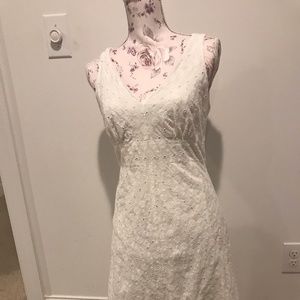 White dress ,  pretty and simple 🌈3 for 10