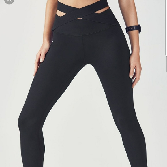 Fabletics Pants - Do Not buy!!! Does anyone have these!!!